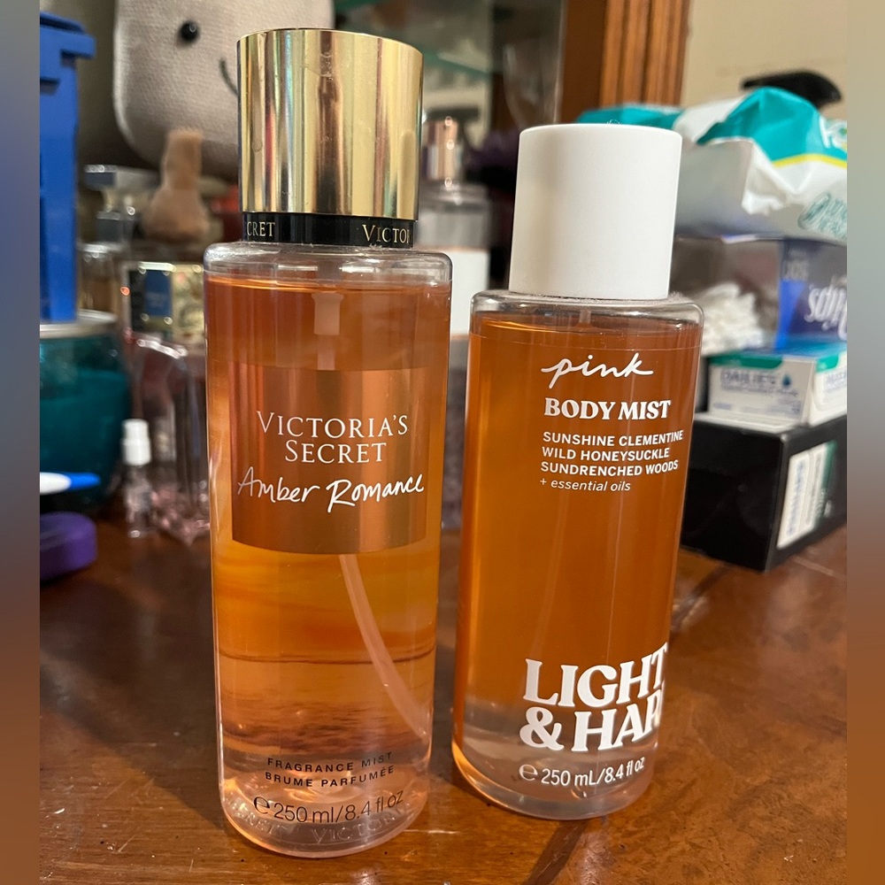 Victoria's Secret duo